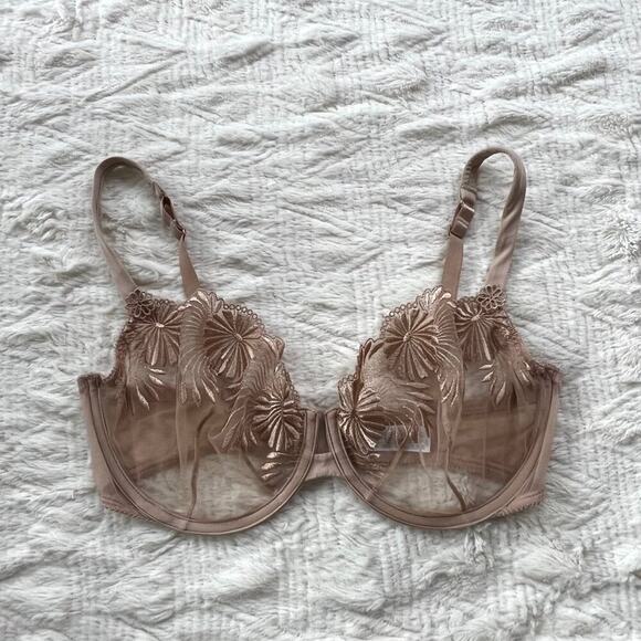 Wacoal Luxe Rare Beauty Nude Embroidered Underwire Bra 36DD - Picture 1 of 9